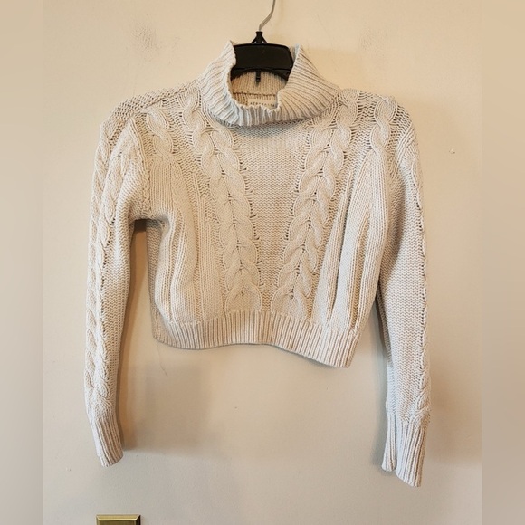 Aeropostale Sweaters - Aeropostale off white knitted sweater cropped size xs